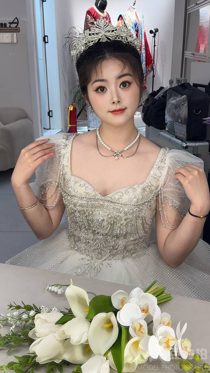 妆容模特