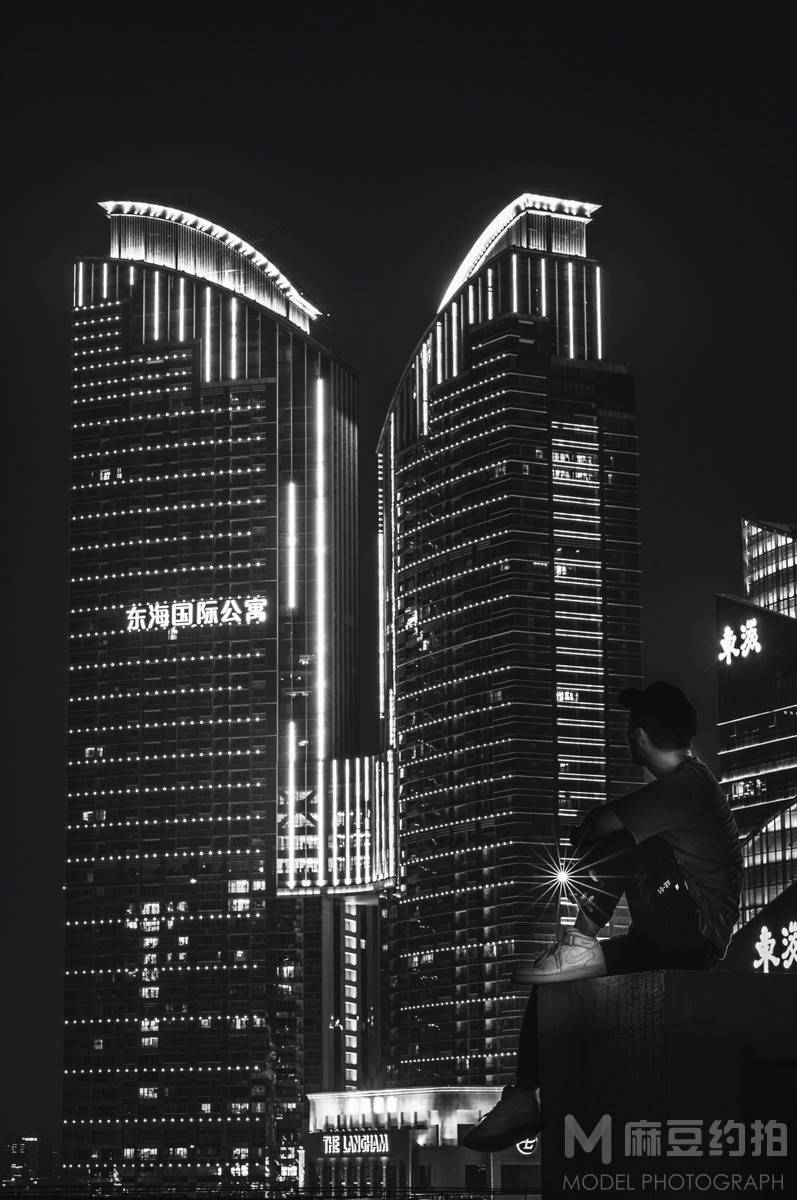夜景模特