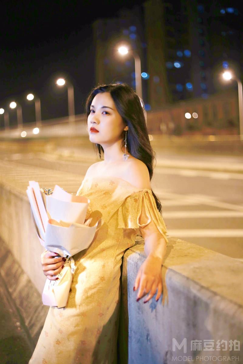 夜景模特