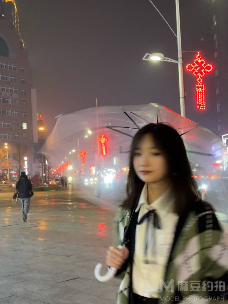 校园模特