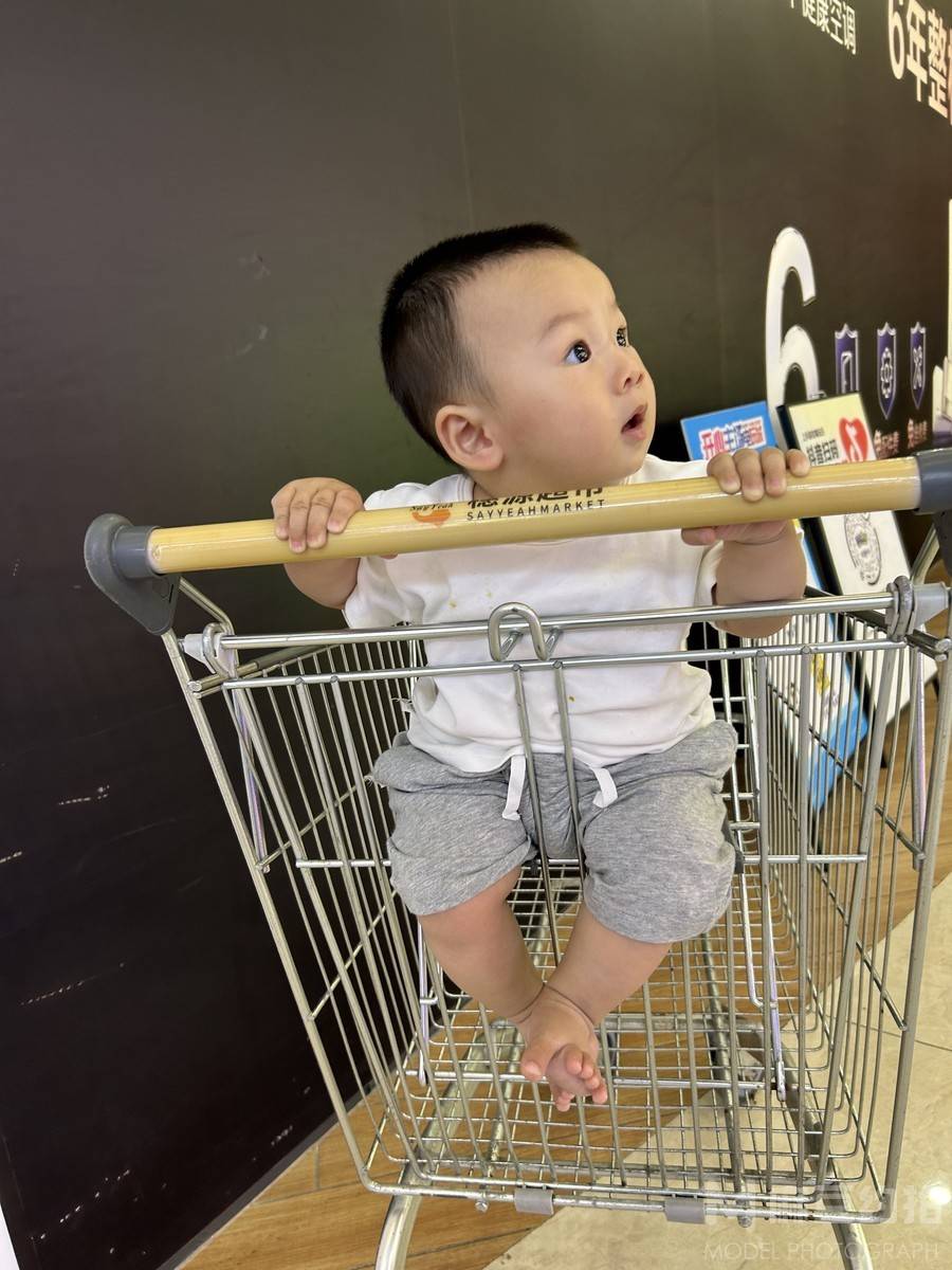纪实模特