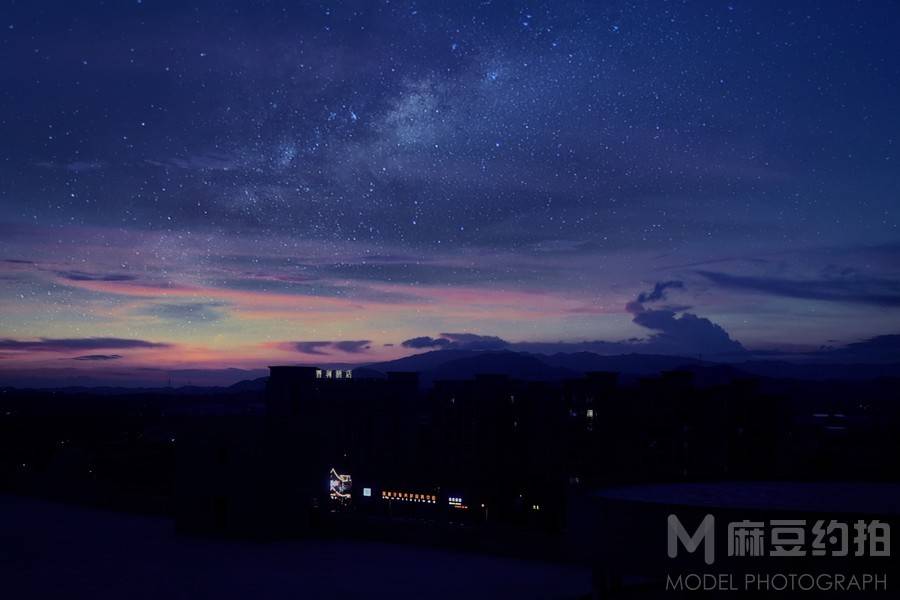 夜景模特