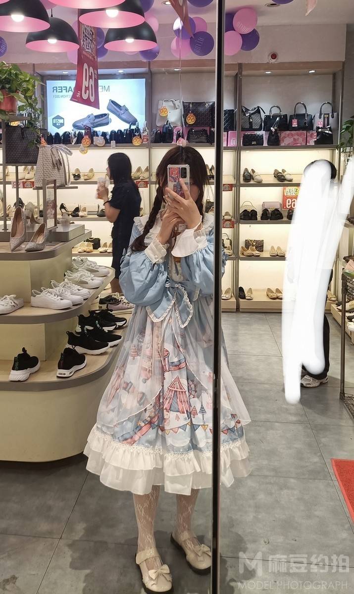 妆容模特