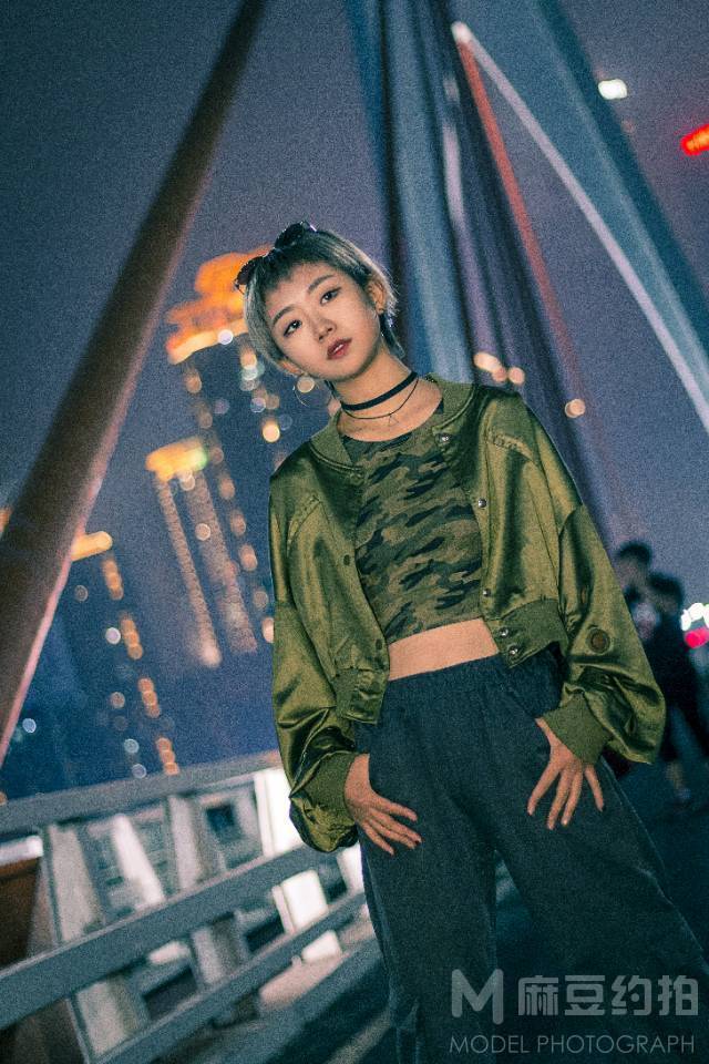 夜景模特