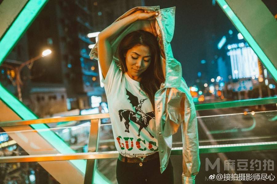 夜景模特