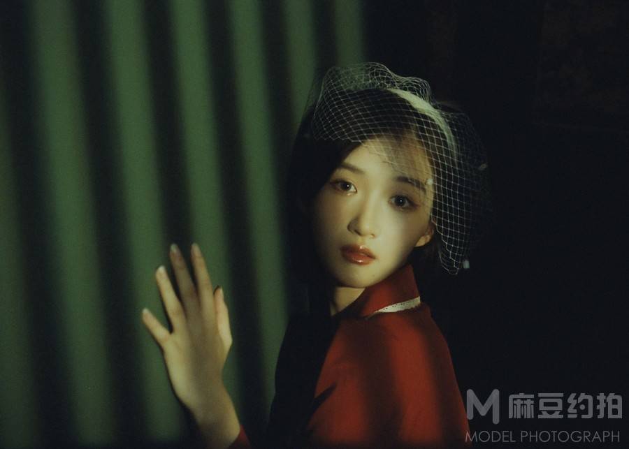 胶片模特