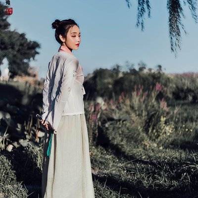 汉服模特
