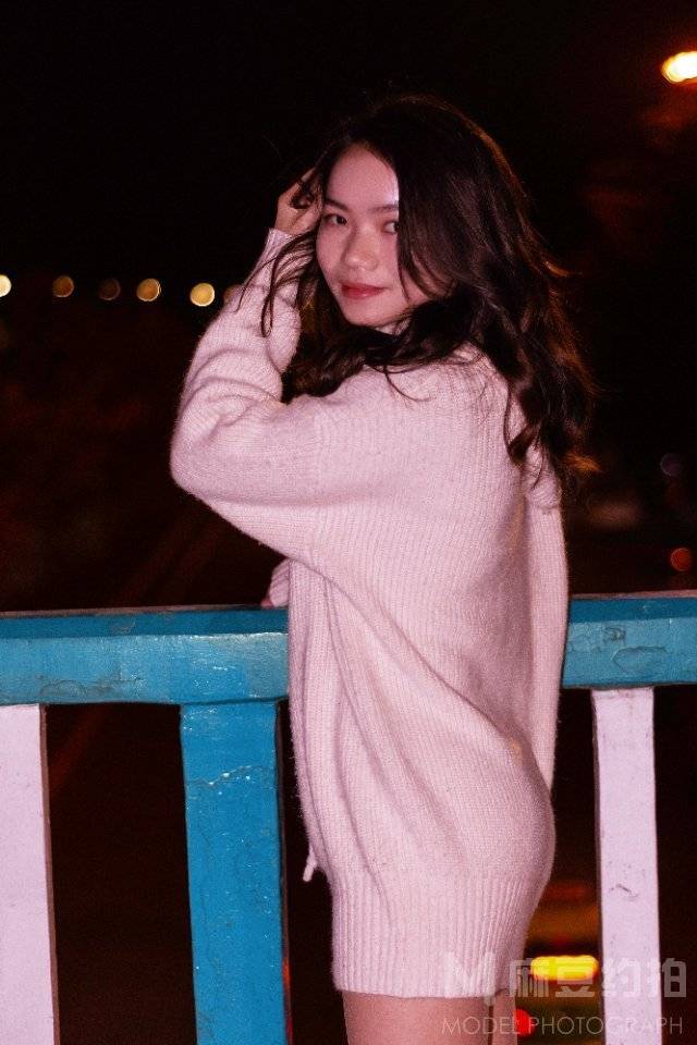 夜景模特