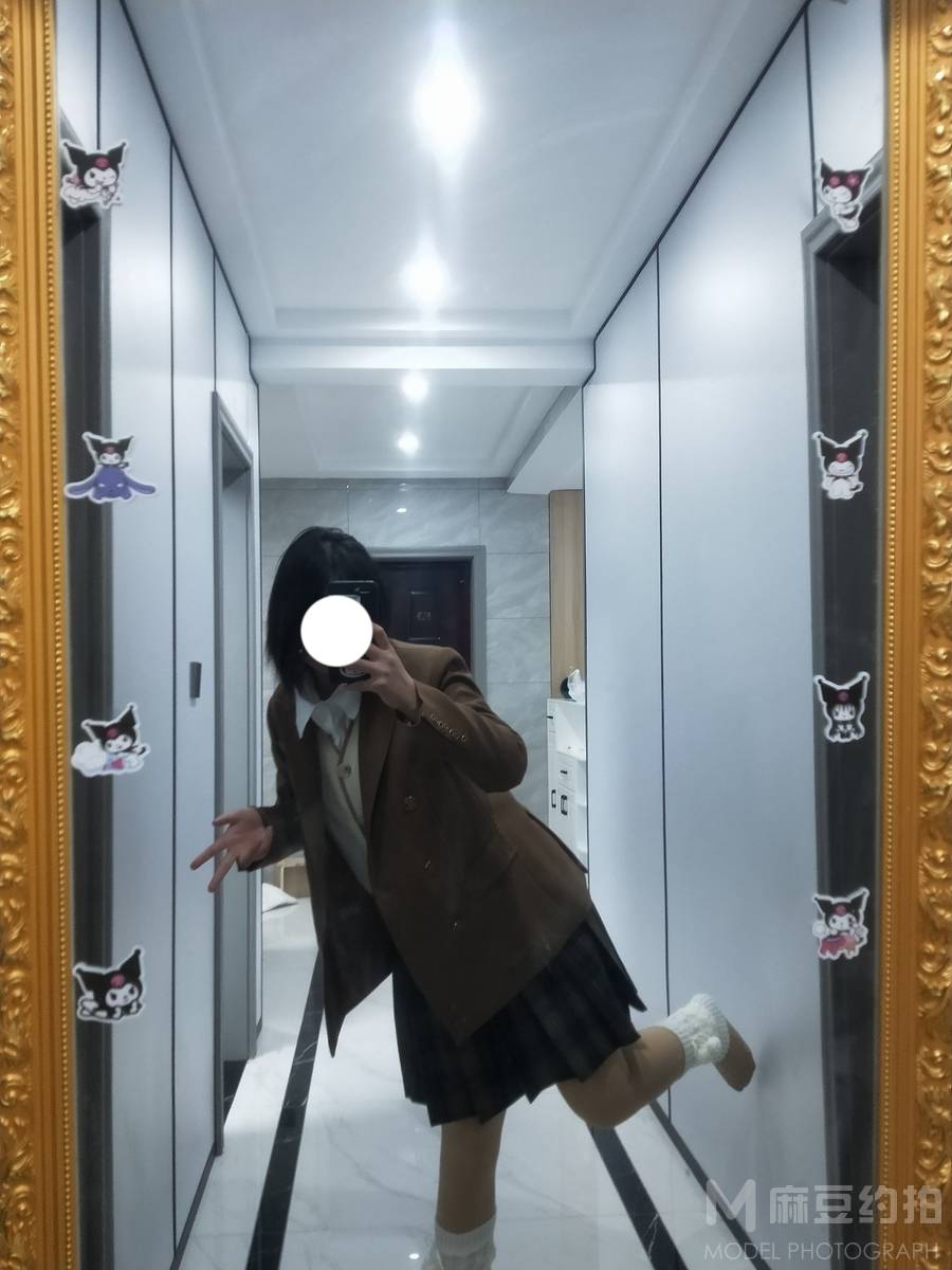 黑白模特