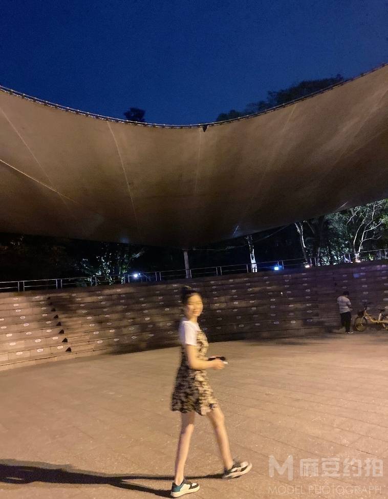 清新模特
