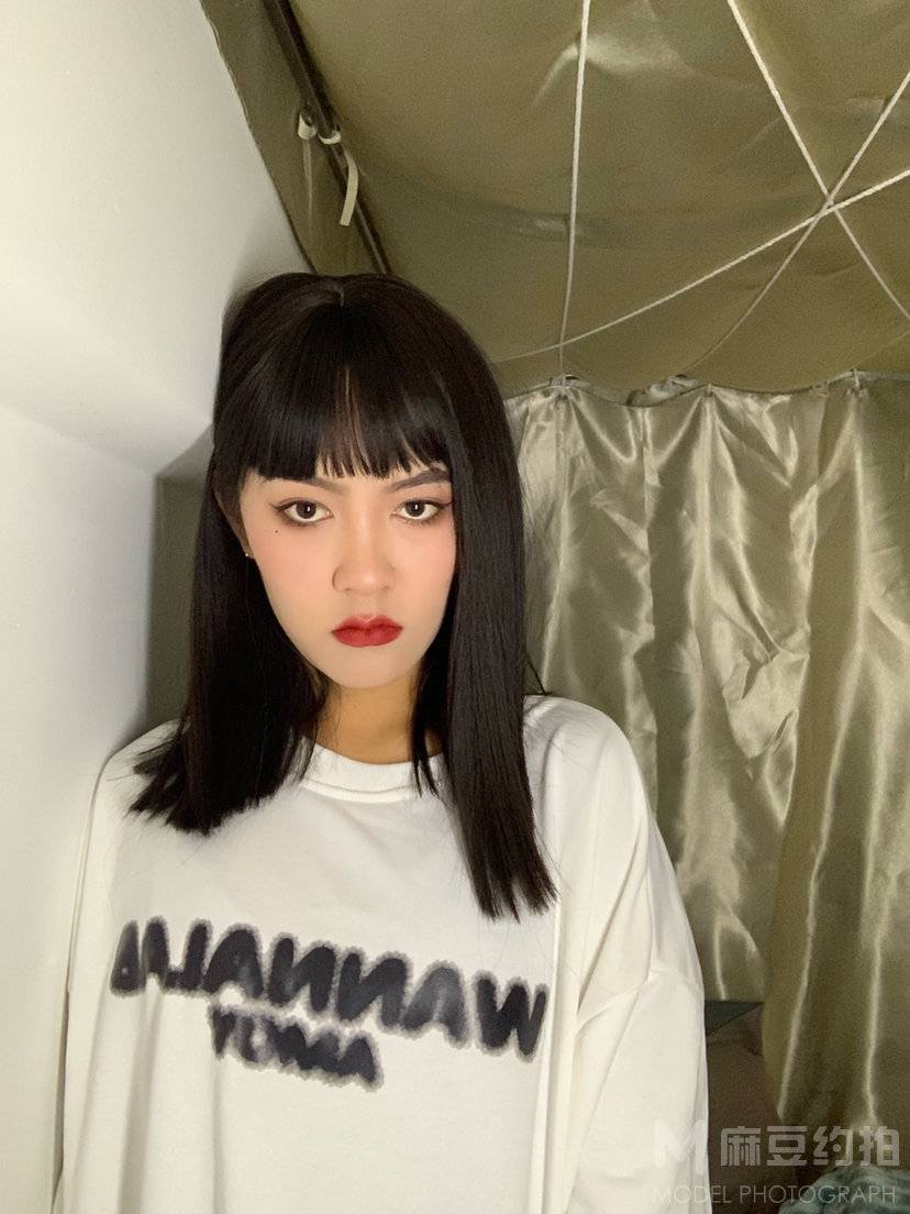 妆容模特