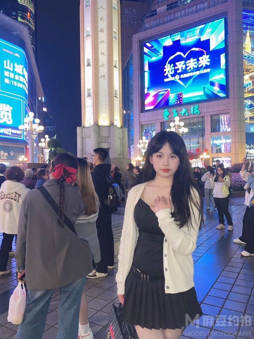 校园模特