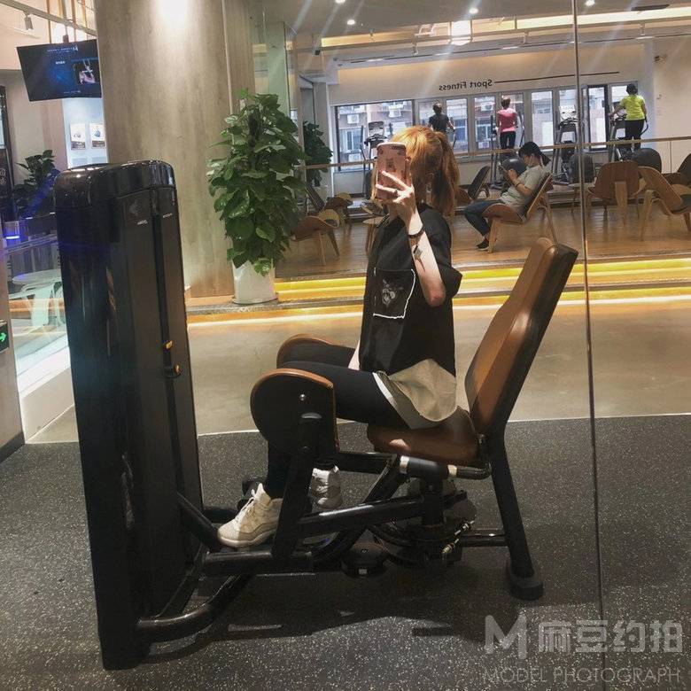 清新模特