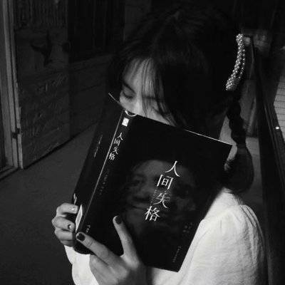 黑白模特