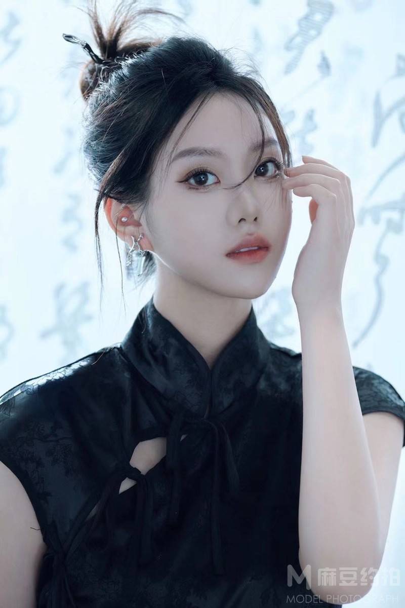 胶片模特
