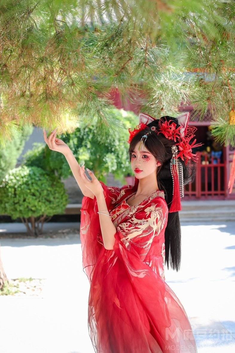 汉服模特