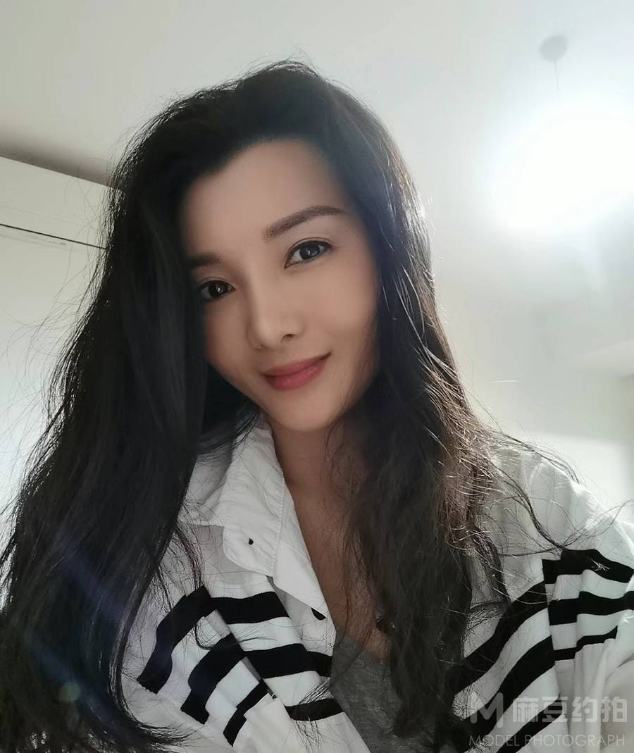 纪实模特