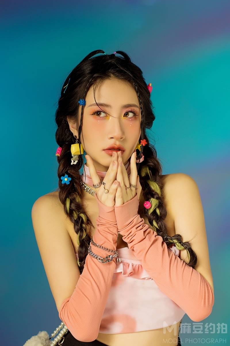 妆容模特