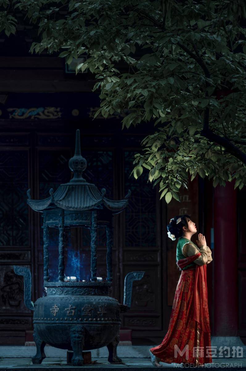 汉服模特
