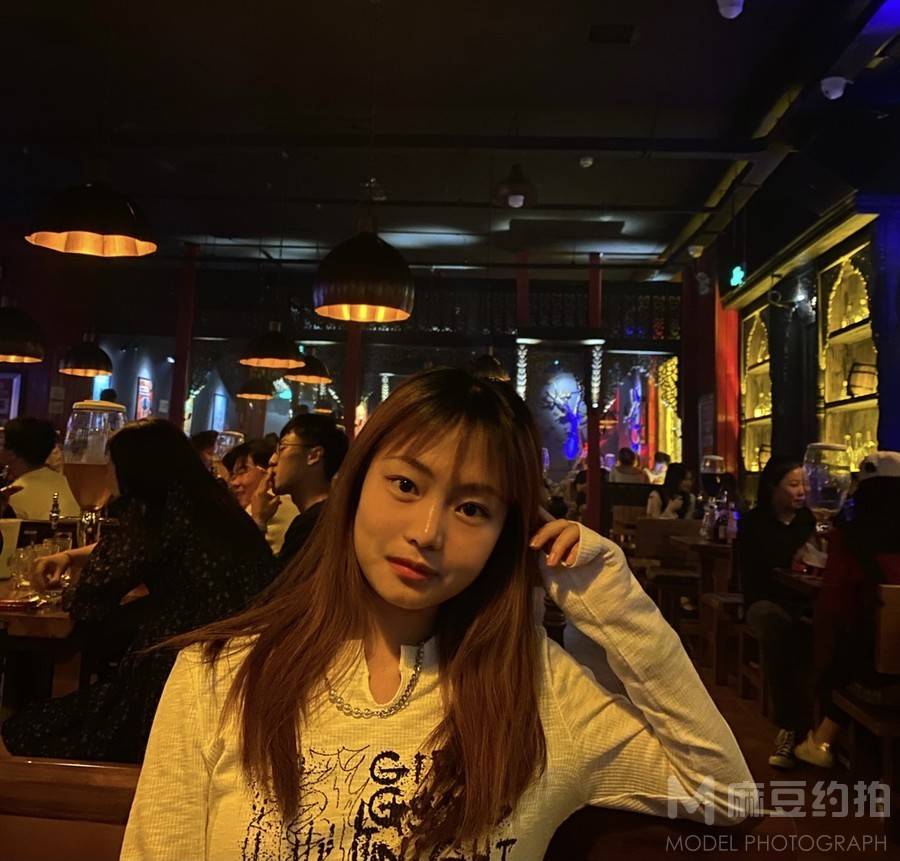 胶片模特