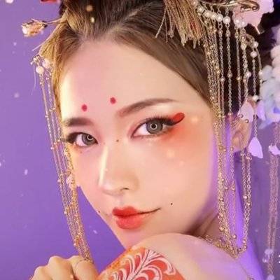 妆容模特