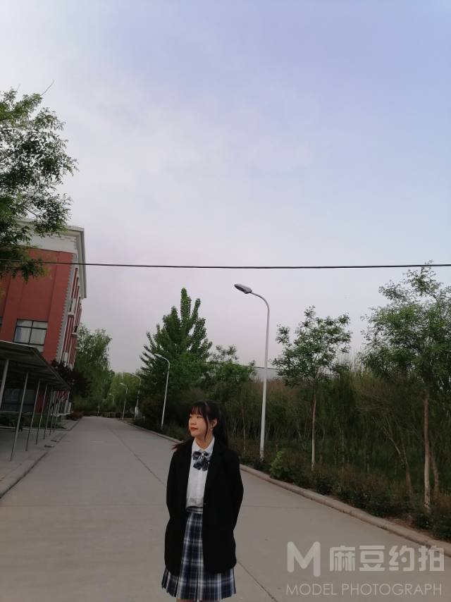 校园模特