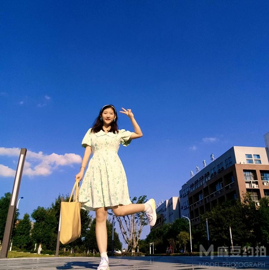 清新模特