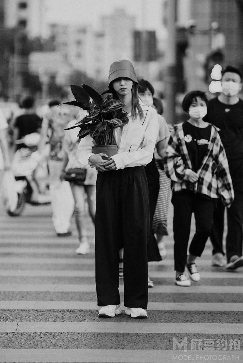 黑白模特