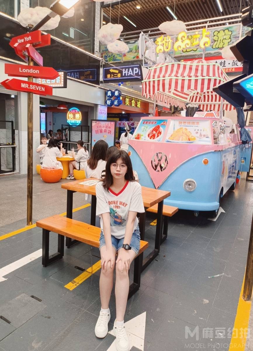 少女模特