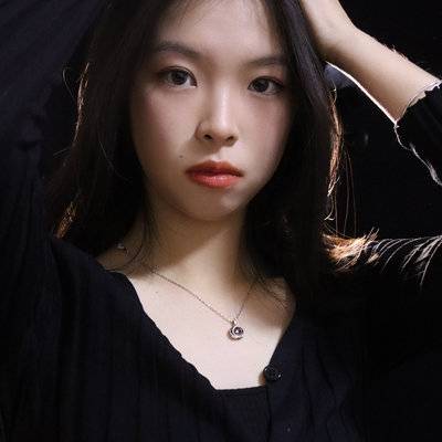 黑白模特