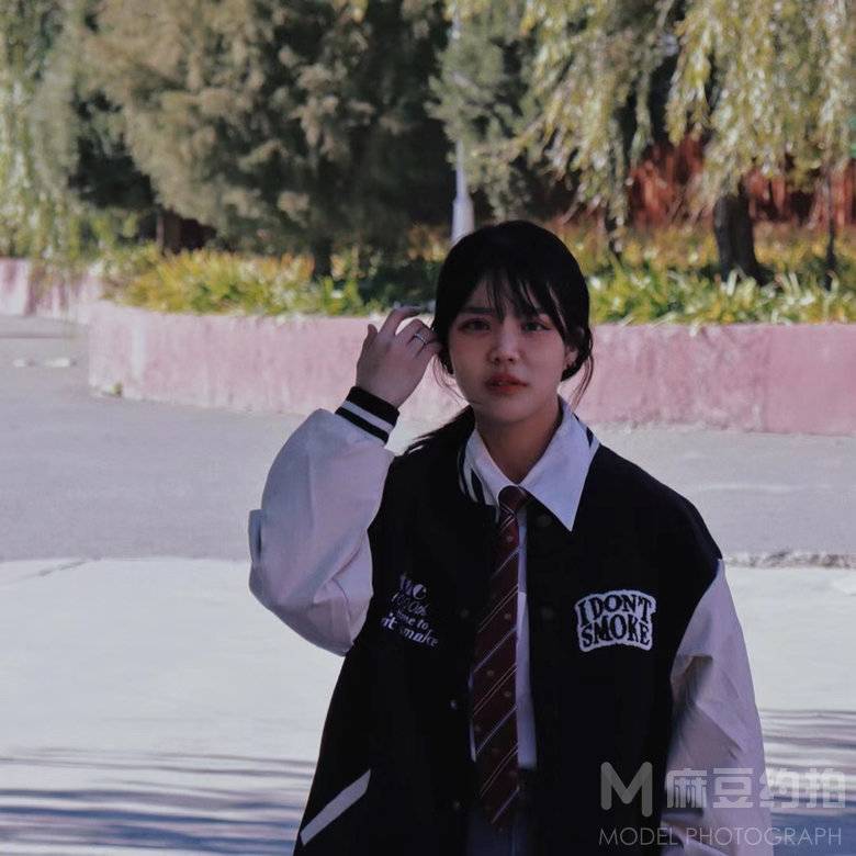 校园模特
