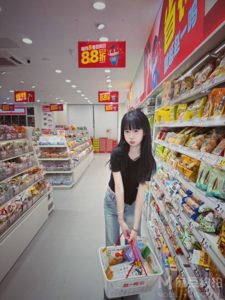 校园模特