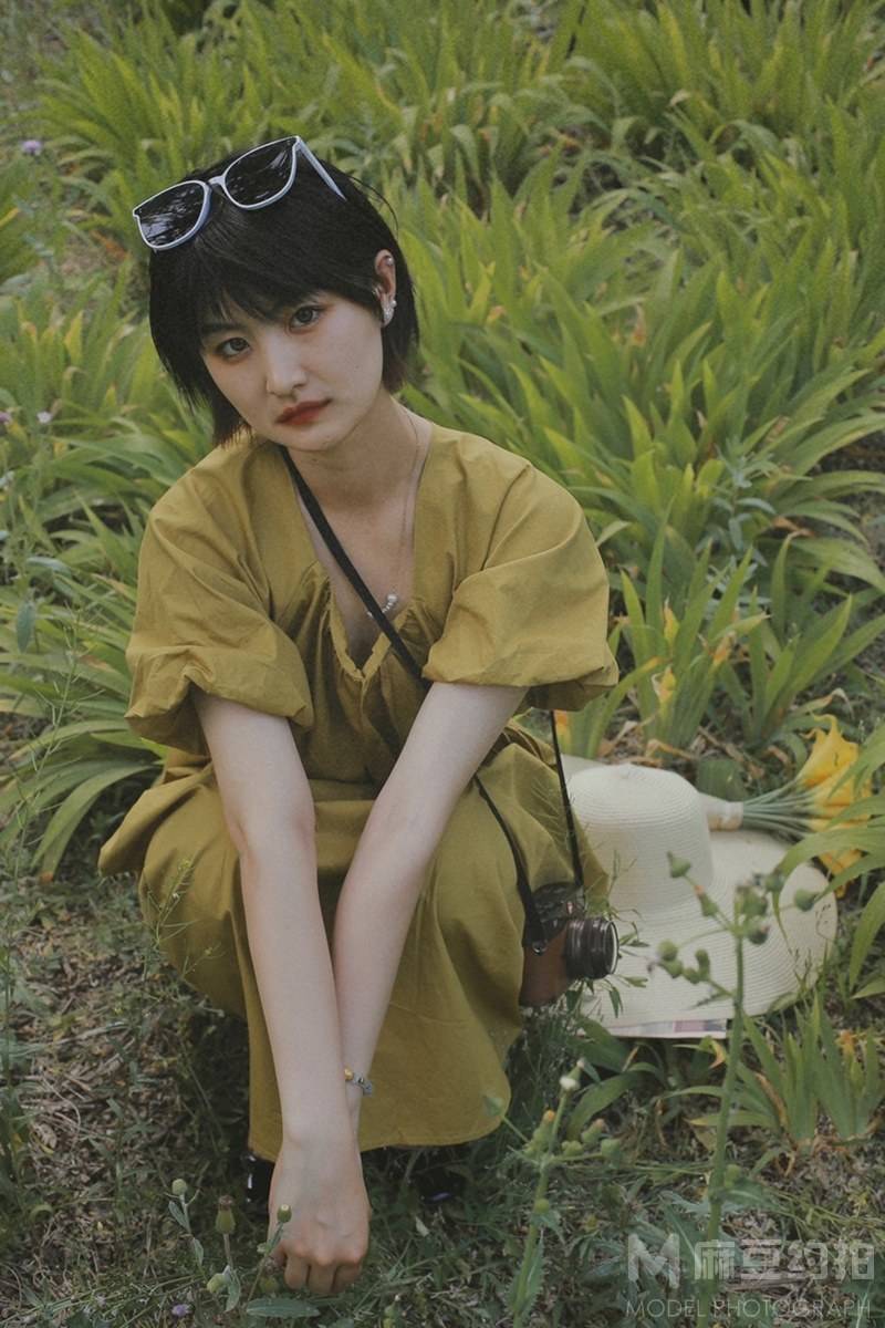情绪模特
