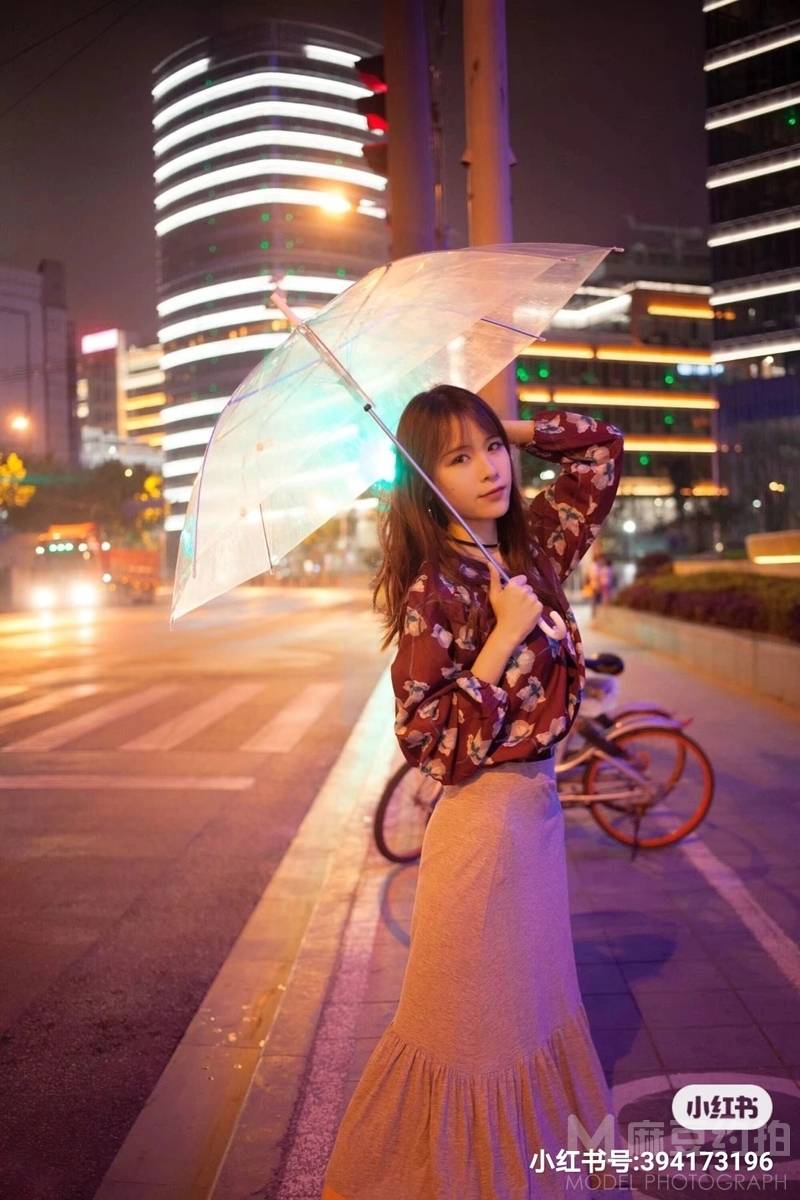 夜景模特