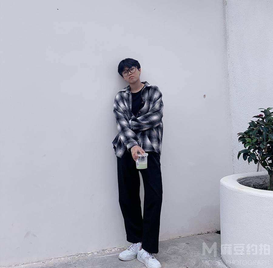 黑白模特