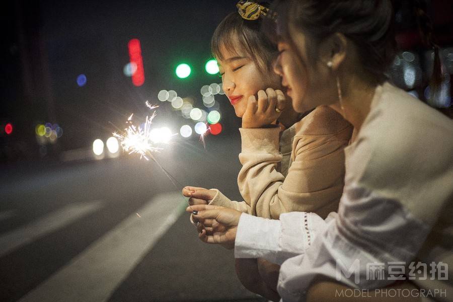 情侣模特