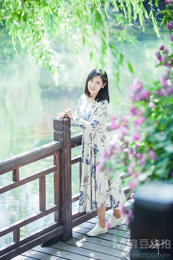 清新模特