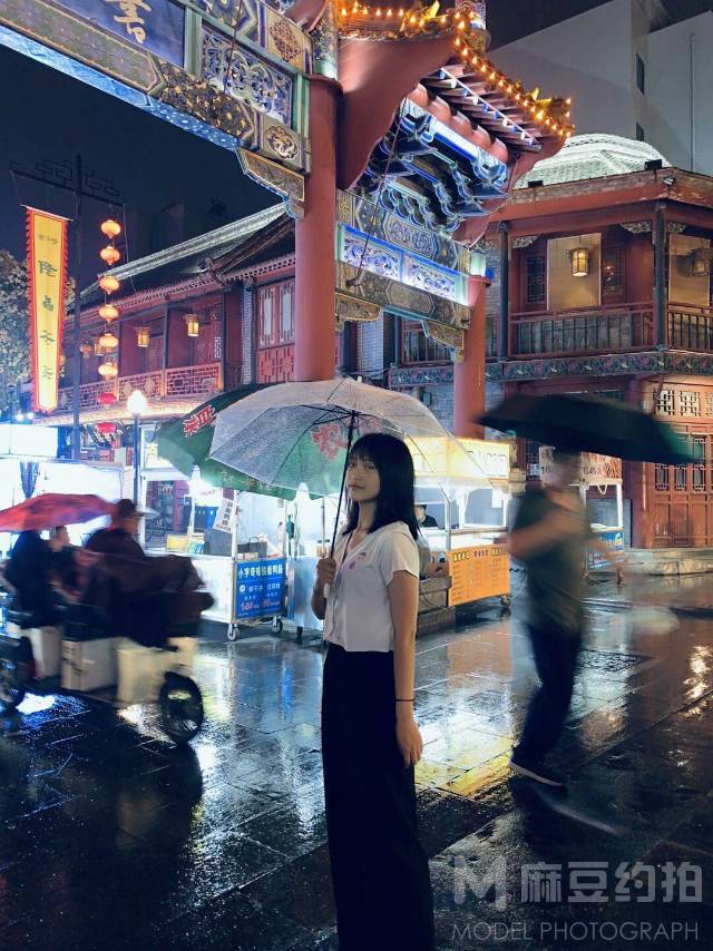 妆容模特