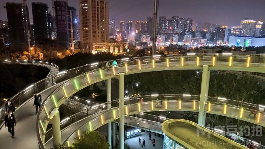 夜景模特