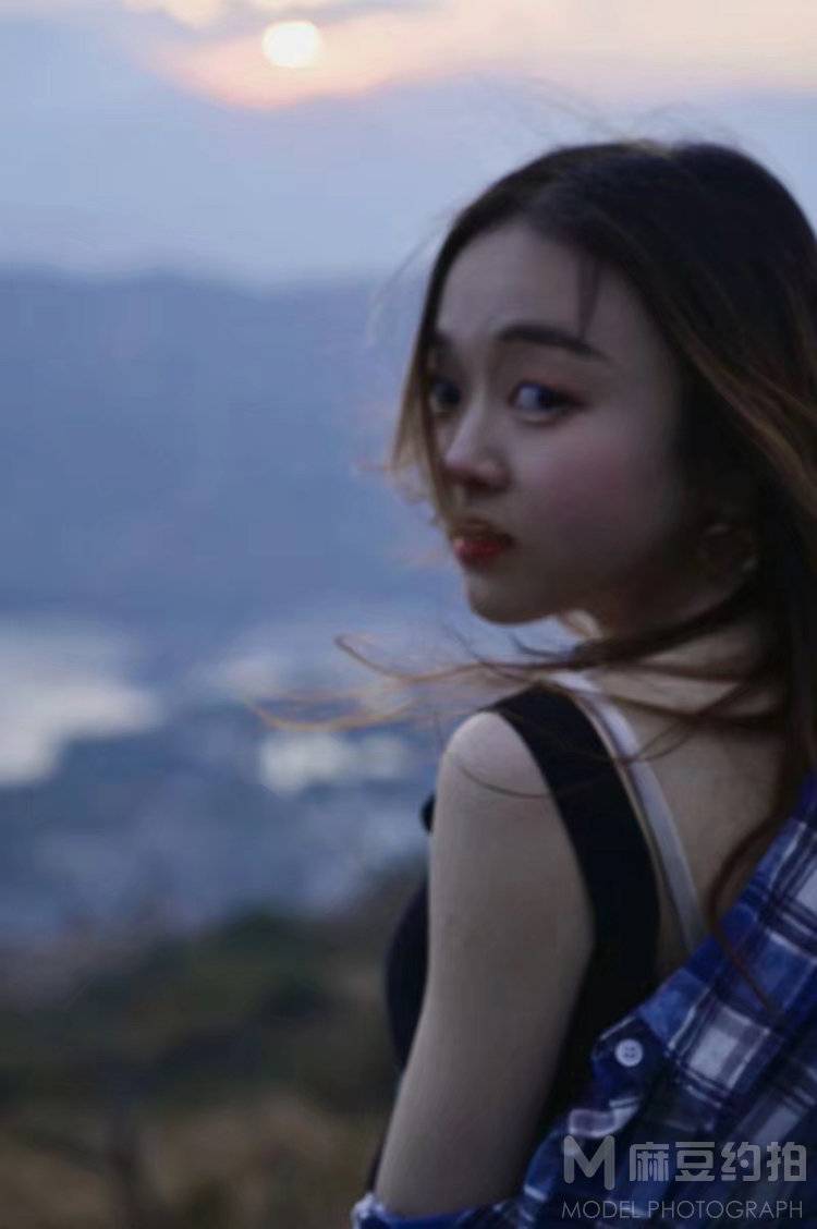 清新模特