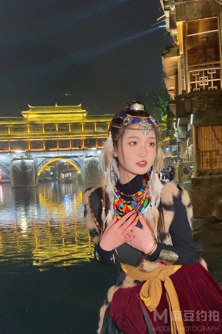 夜景模特