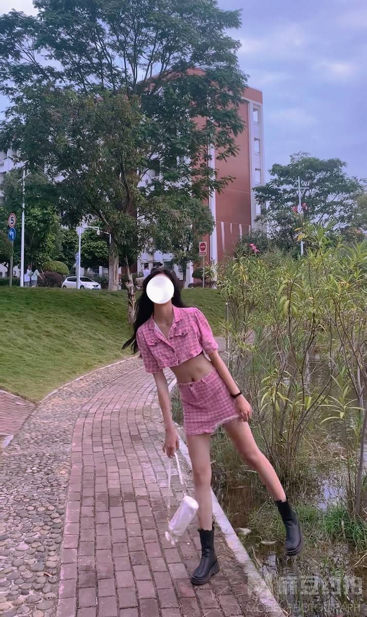 黑白模特