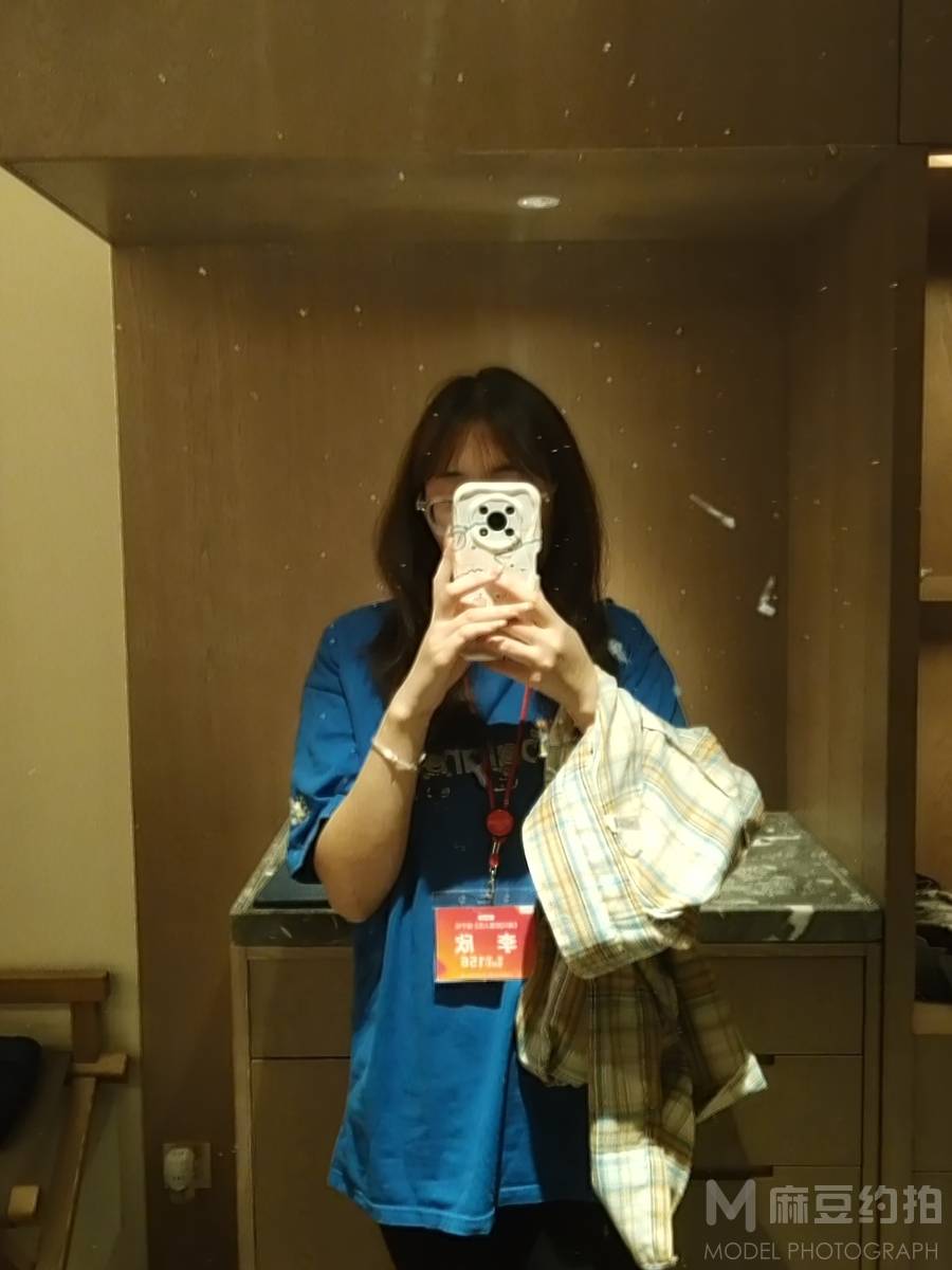 宝丽来模特