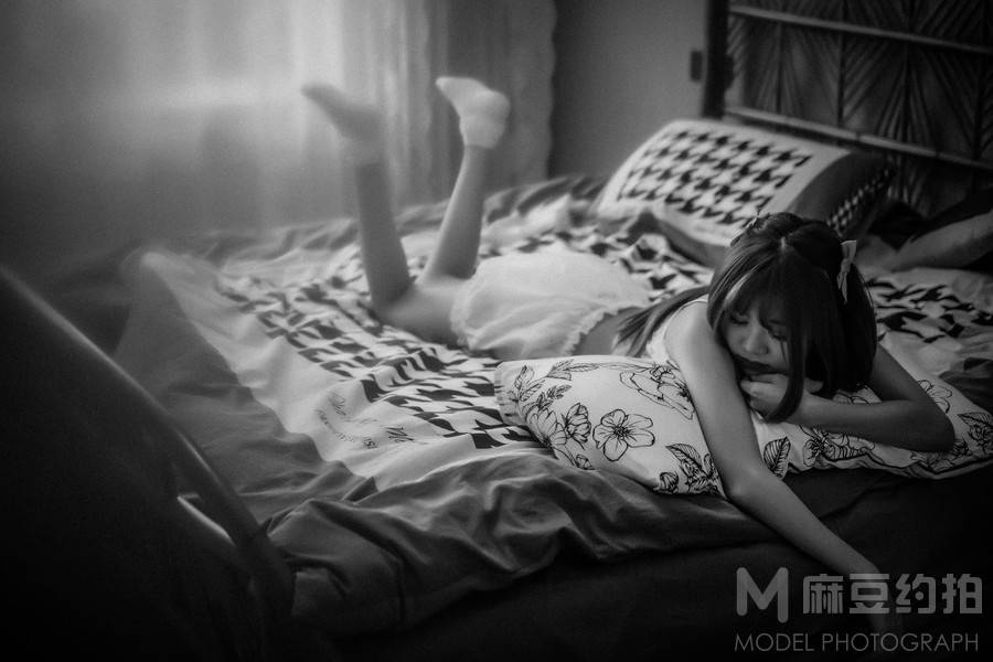 黑白模特