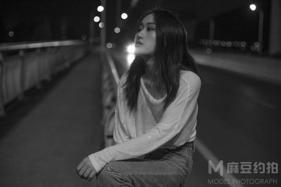 黑白模特