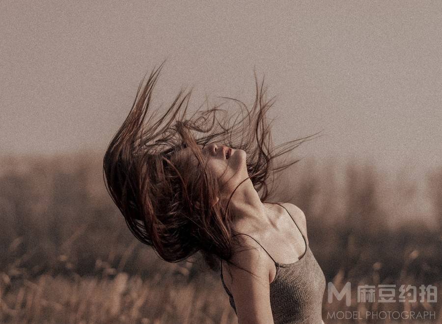 情绪模特