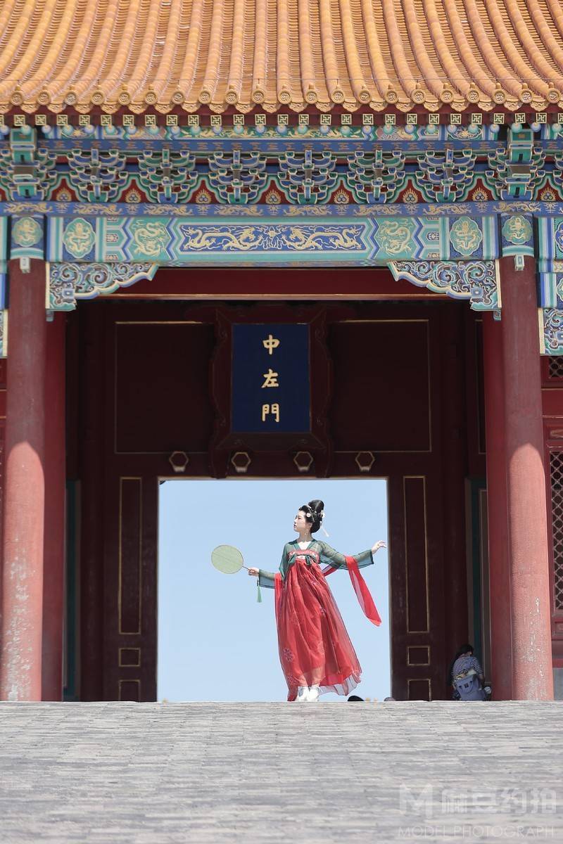 汉服模特