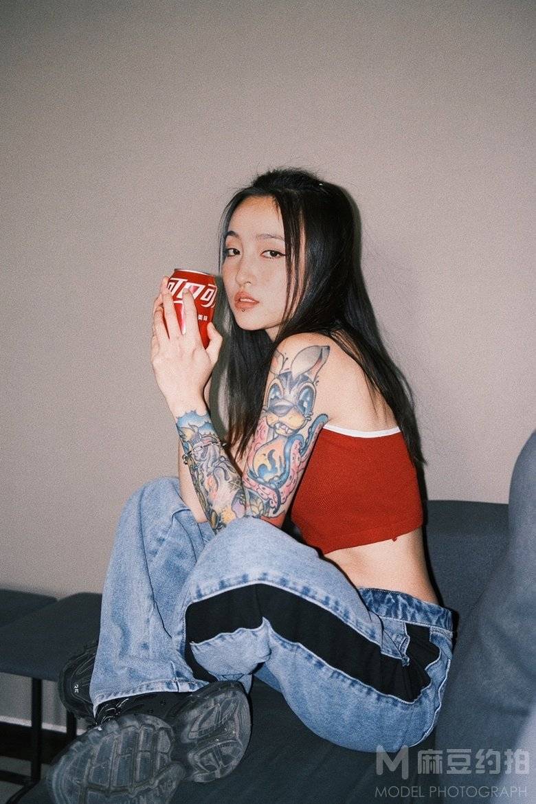 胶片模特