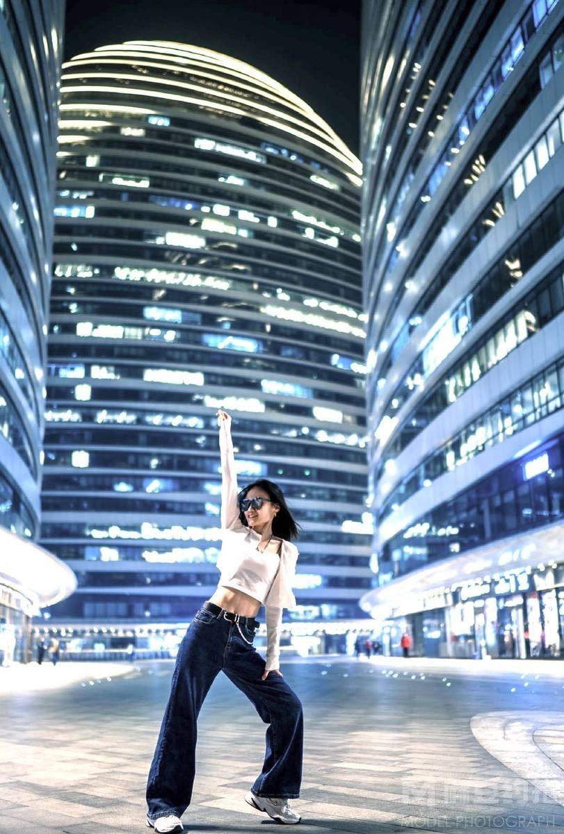 夜景模特