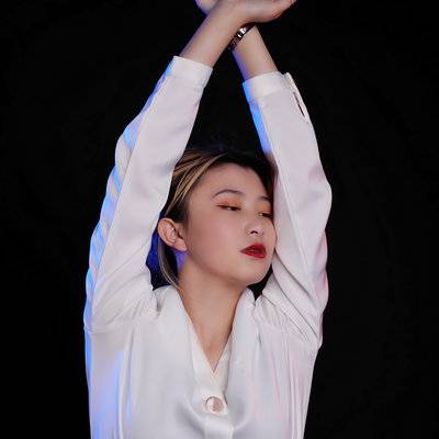黑白模特